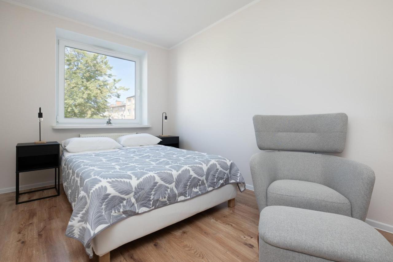 Zrodlana Two-bedroom With Balcony By Renters Apartment Kolobrzeg