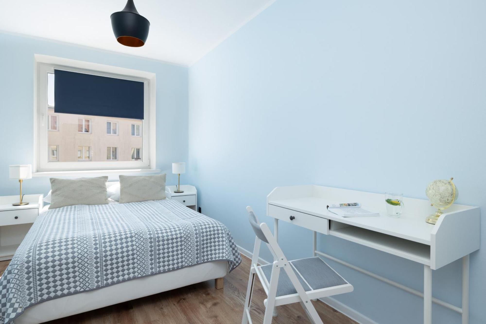 Zrodlana Two-bedroom With Balcony By Renters