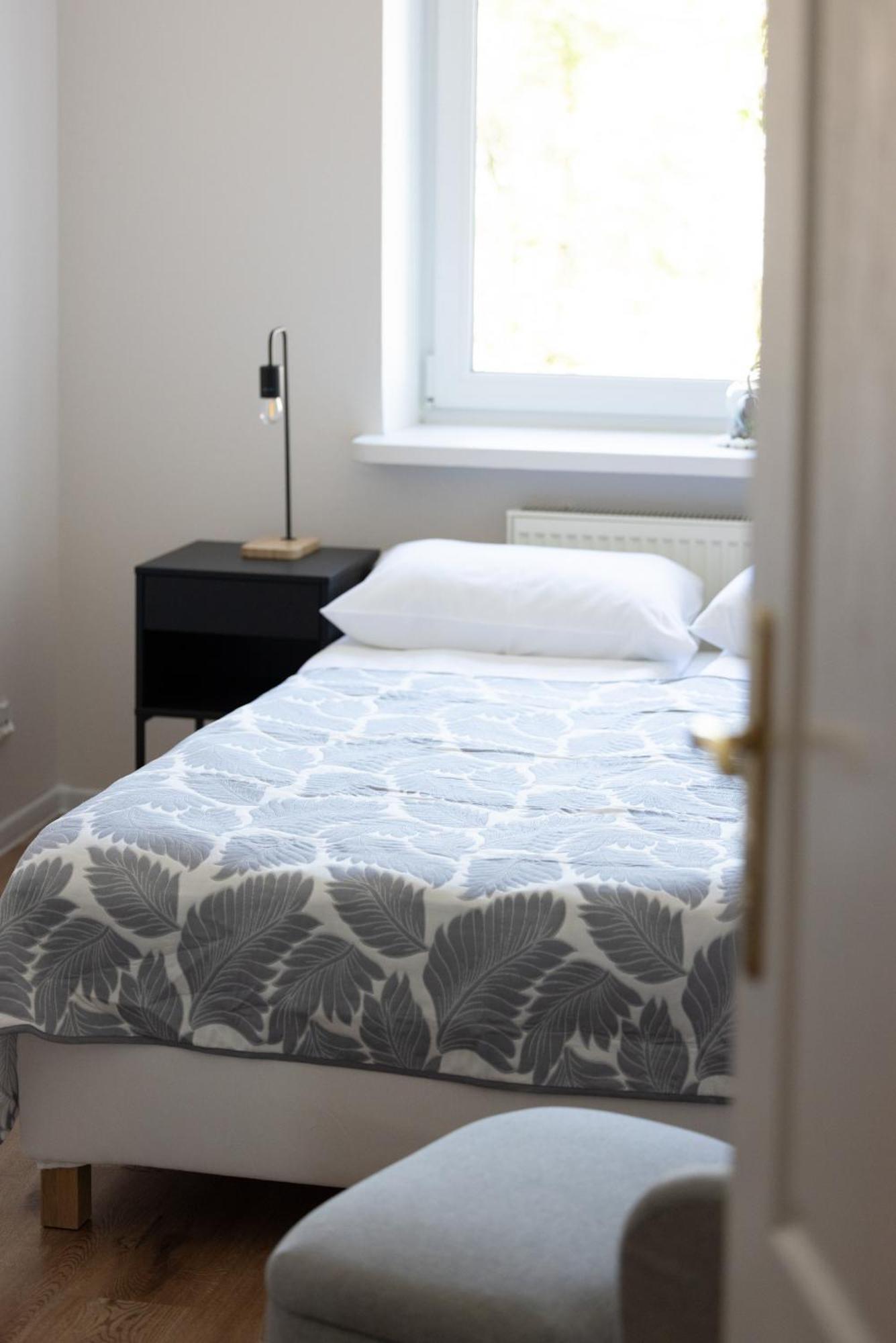 Zrodlana Two-bedroom With Balcony By Renters * Kolobrzeg
